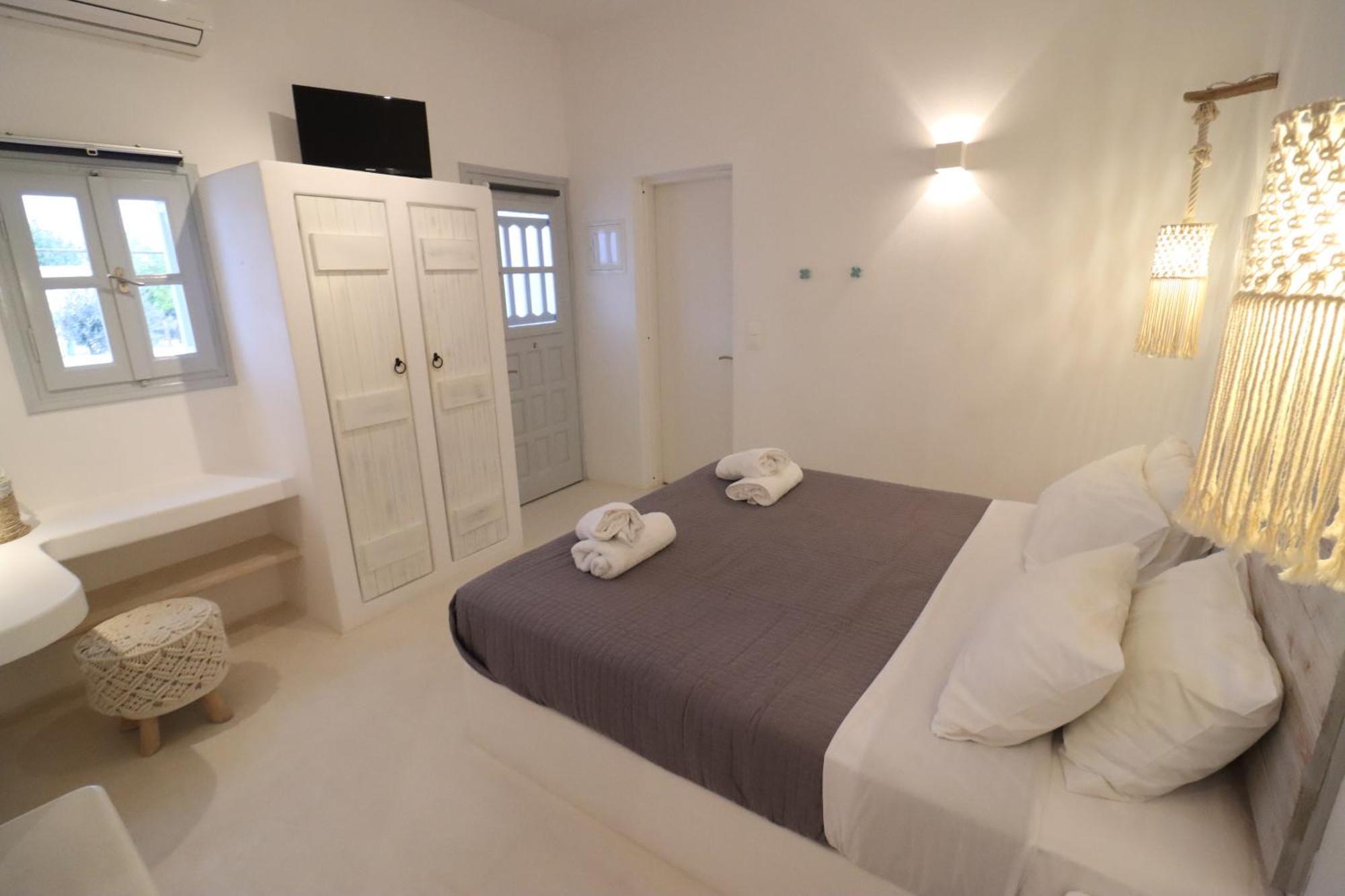 Flisvos Beach Studios Naxos City Екстер'єр фото
