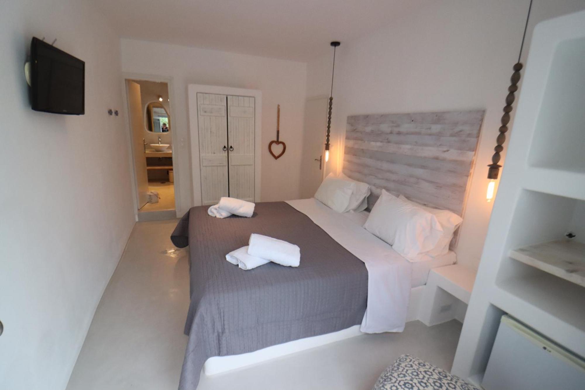 Flisvos Beach Studios Naxos City Екстер'єр фото